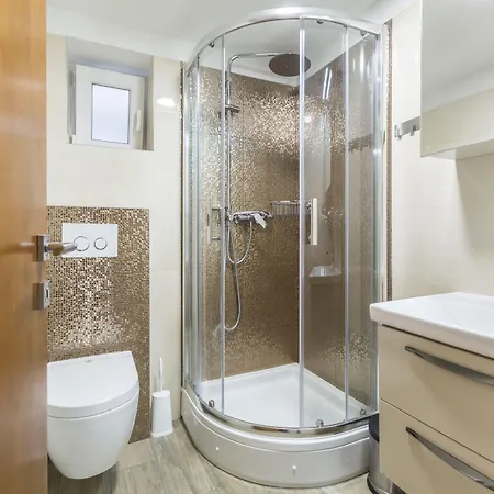 Reval Luxury Stone House Apartments**** Apartament *