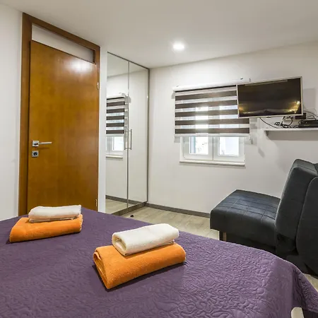 Apartament Reval Luxury Stone House Apartments**** Split