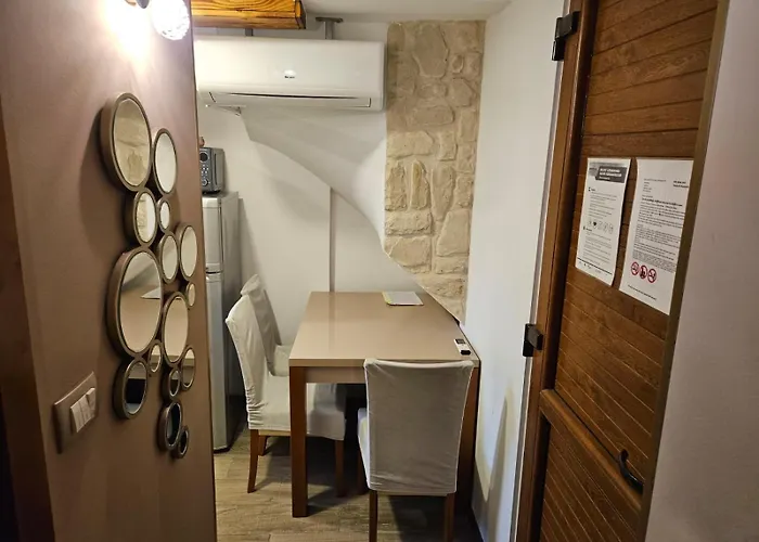 Apartamento Reval Luxury Stone House Apartments**** *