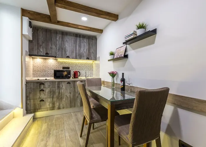 Reval Luxury Stone House Apartments****