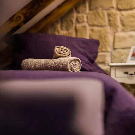 Reval Luxury Stone House Apartments**** Lägenhet Split