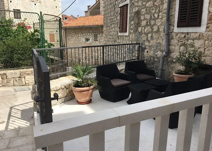Reval Luxury Stone House Apartments**** * Split