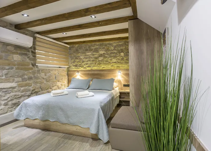Appartement Reval Luxury Stone House Apartments****
